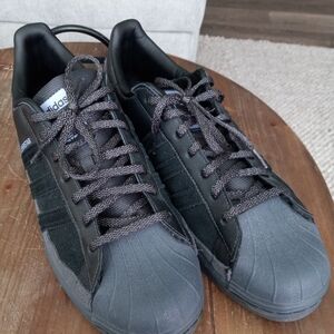 Adidas Superstars